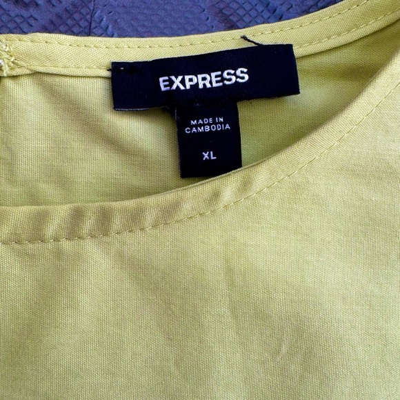 Express NWOT Light Green Women's Blouse - Picture 4 of 4